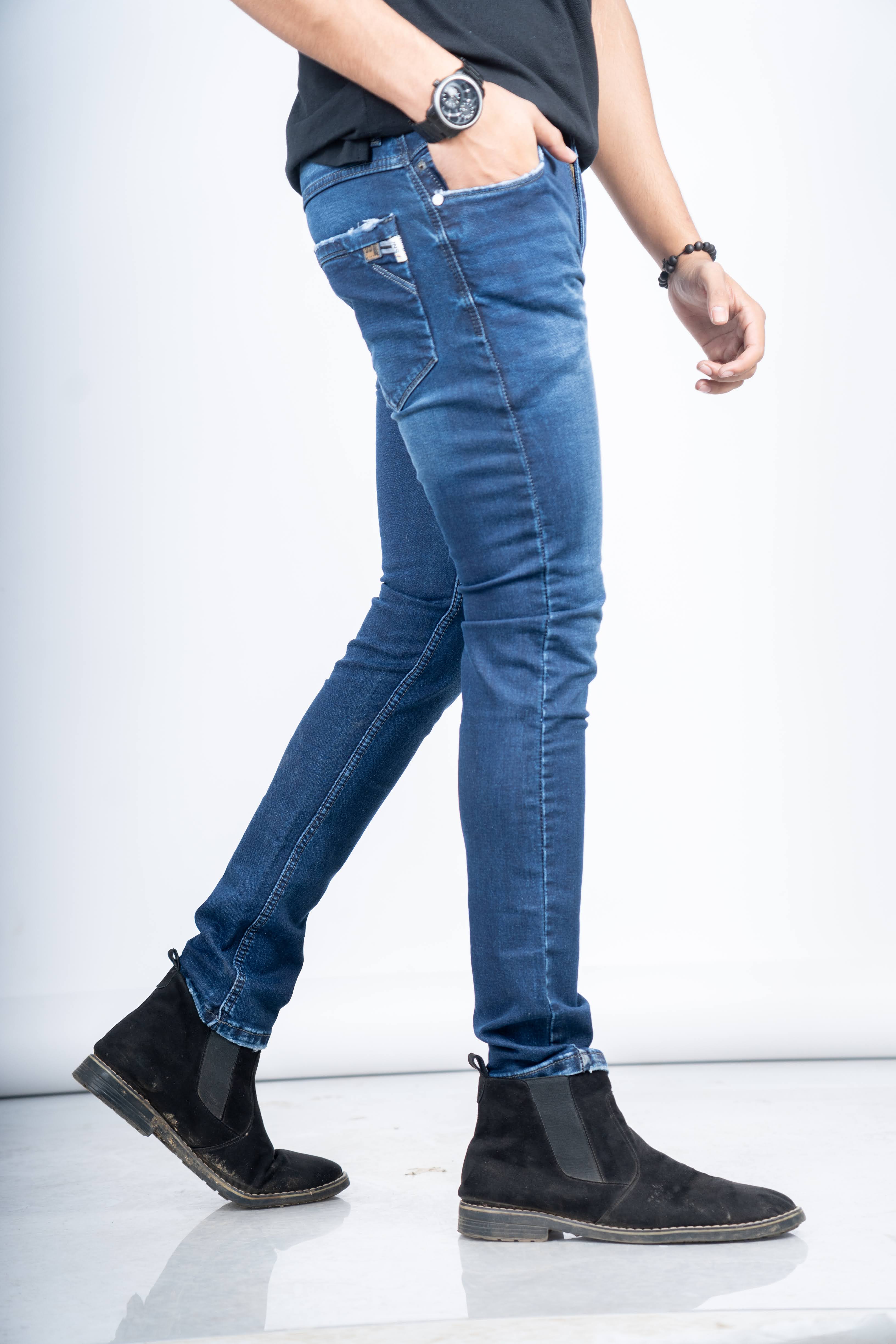 LIGHT INDIGO DISTRESSED SKINNY FIT JEANS