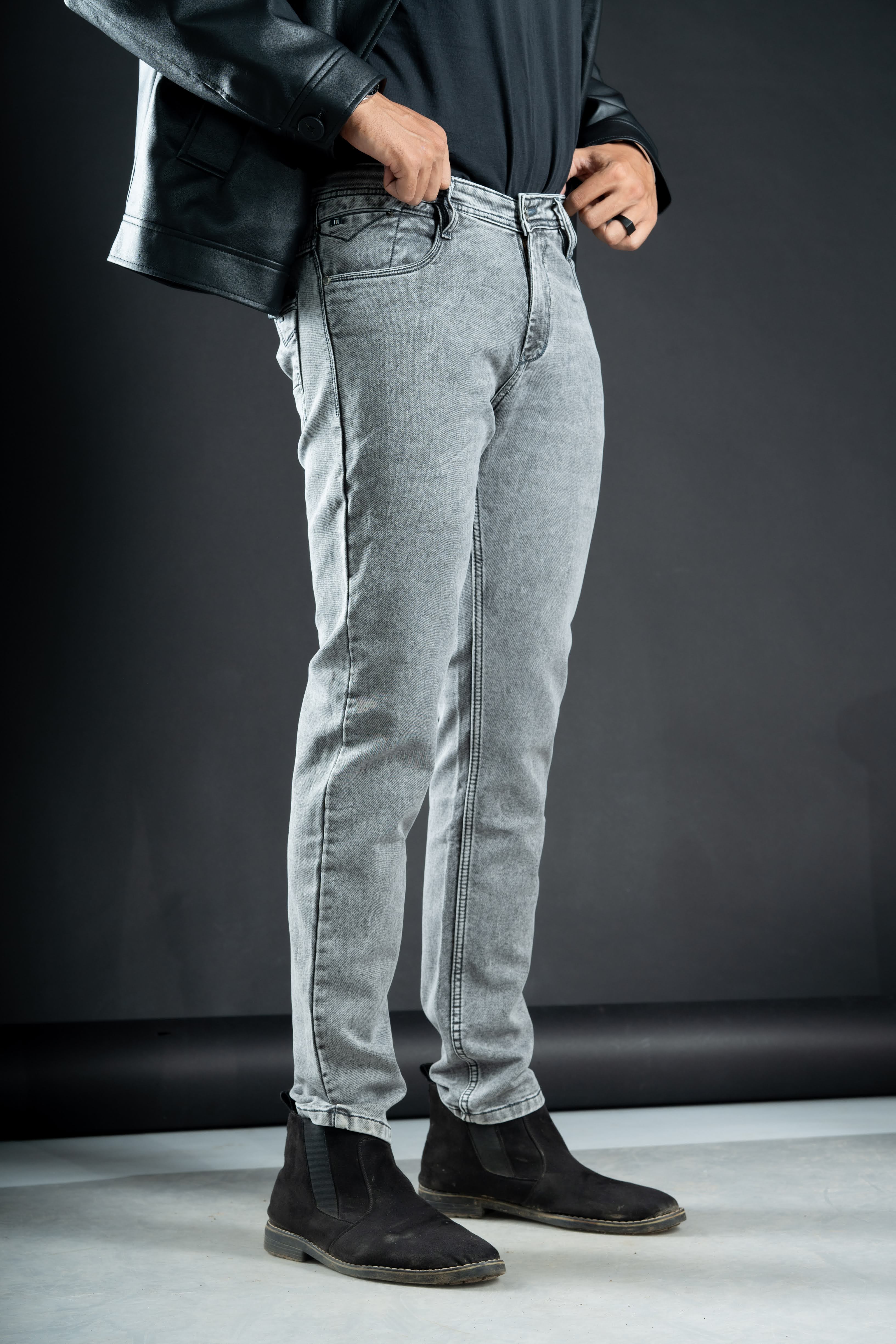 CLASSIC GREY SLIM FIT JEANS