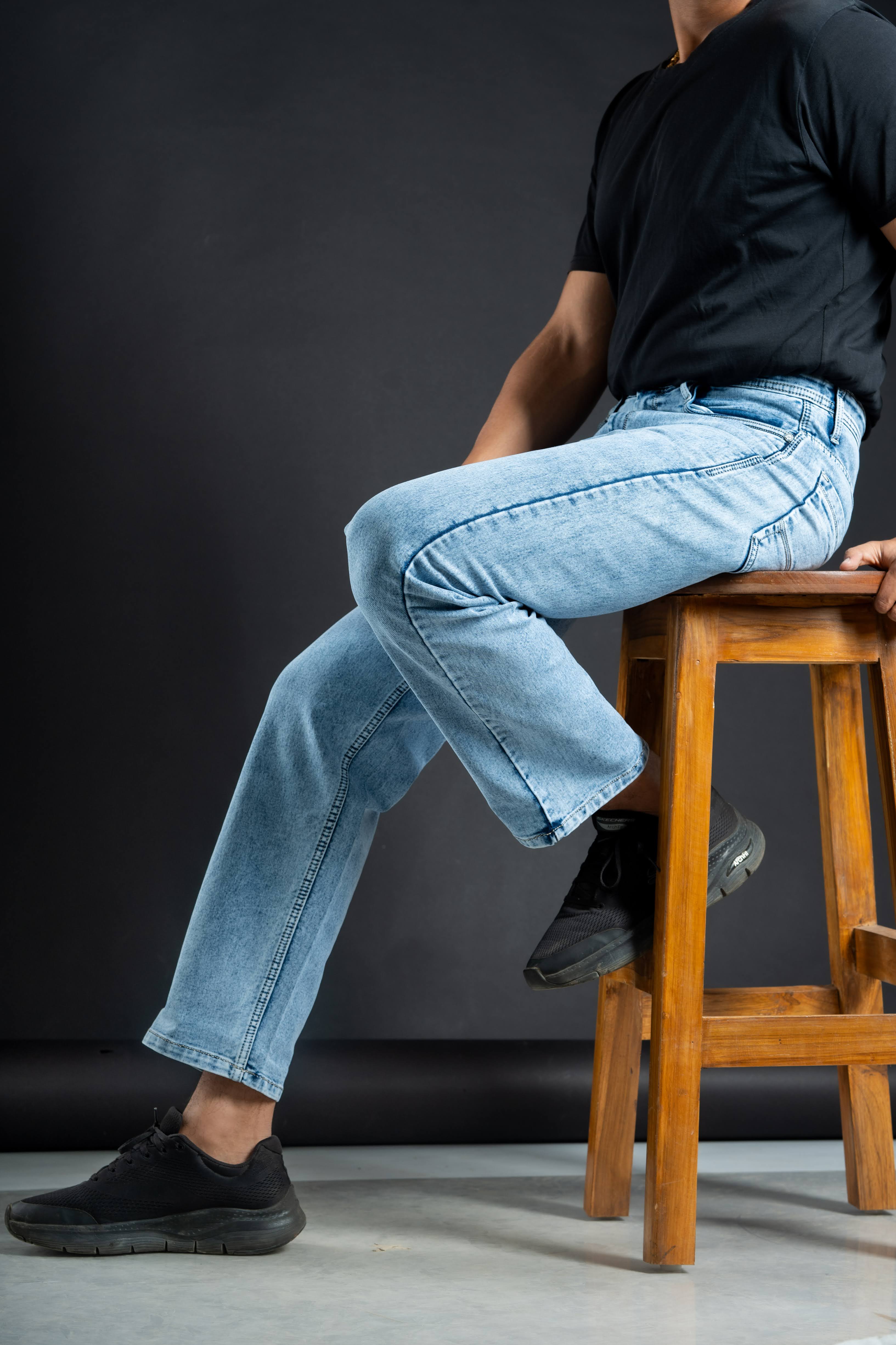 VINTAGE WASH STRAIGHT JEANS